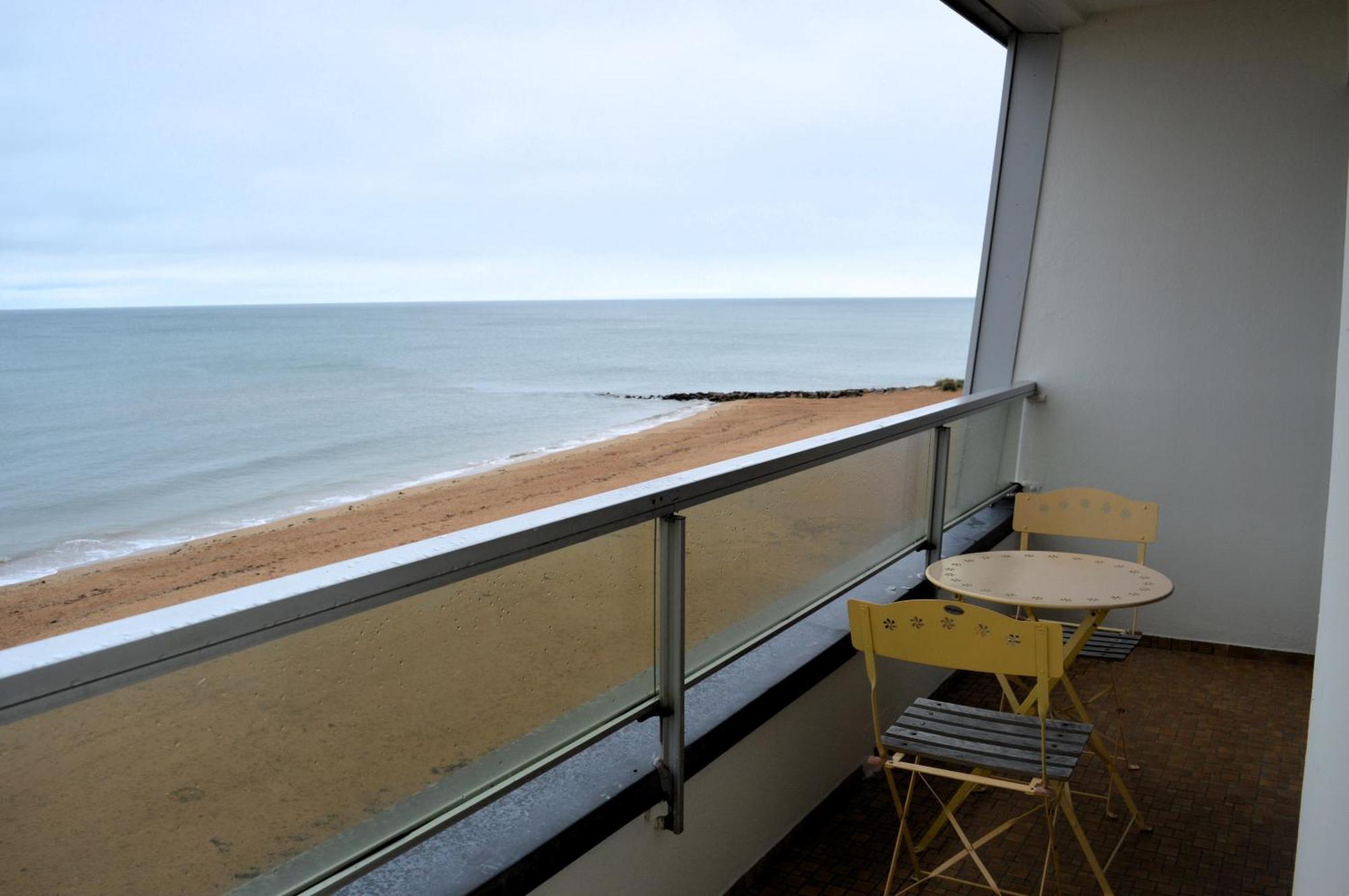 L'Esperluette - Magnifique Vue Mer Et Balcon Courseulles-sur-Mer Exterior foto
